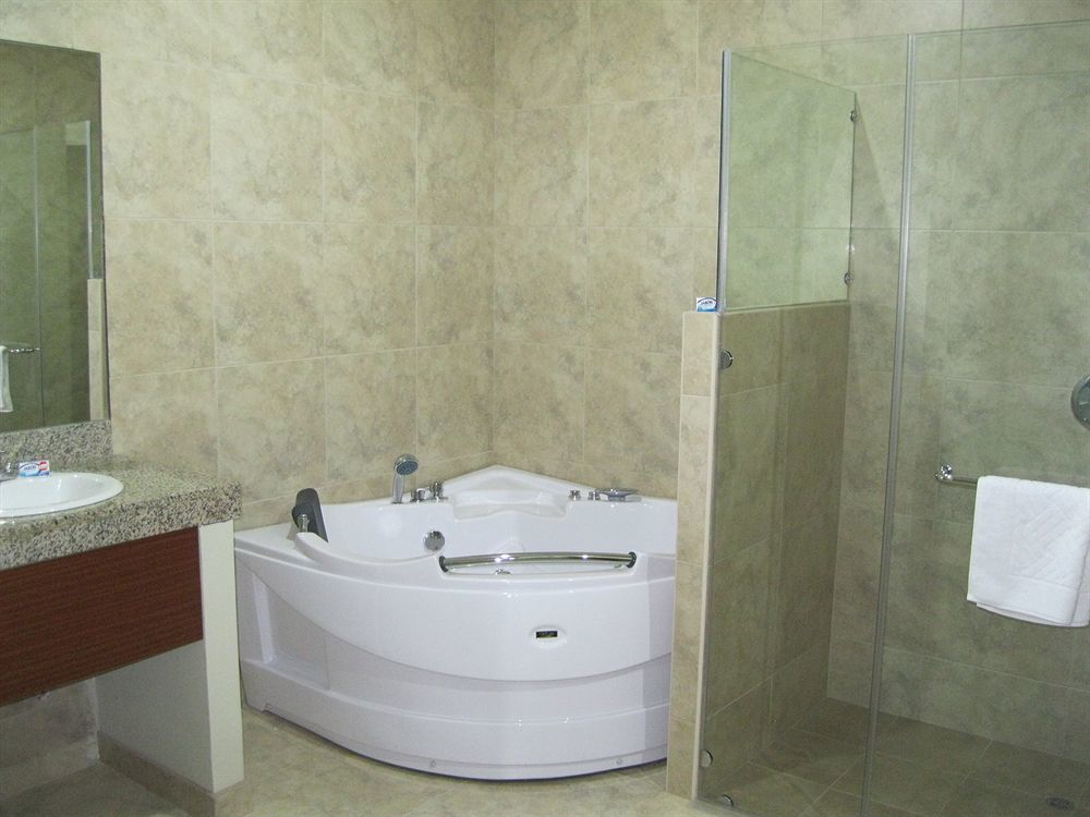 Apartterrazas Guayaquil -Suites&Lofts- Ngoại thất bức ảnh